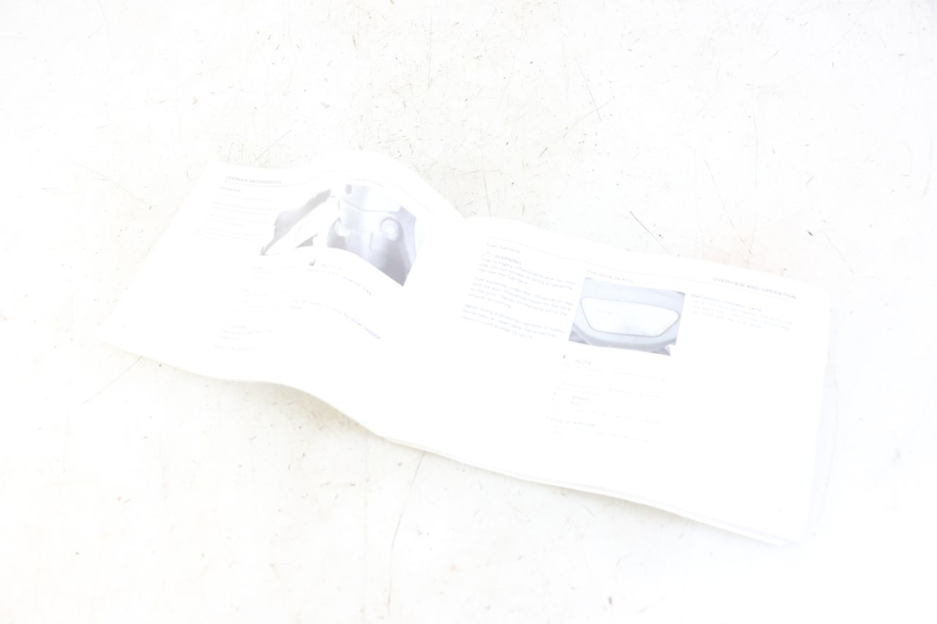 photo de MANUAL DEL USUARIO TNT MOTOR ROMA 10' 4T 50 (2019 - 2022) - Otra perspectiva