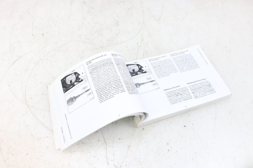 photo de MANUAL DEL USUARIO PIAGGIO VESPA GTS SUPER IE 125 (2009 - 2016) - Detalle de la pieza