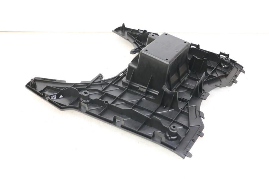 photo de TAPA REPOSAPIES DAELIM A-FOUR 2T 50 (2005 - 2012) - Detalles de los puntos de fijación