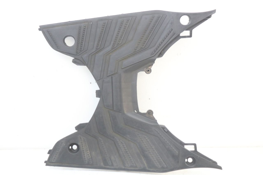 photo de TAPA REPOSAPIES SUZUKI ADDRESS 110 (2015 - 2020) - Zoom estado de uso