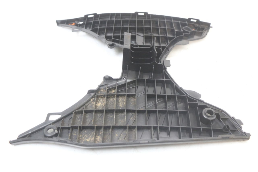 photo de TAPA REPOSAPIES SUZUKI ADDRESS 110 (2015 - 2020) - Estado de la superficie y material