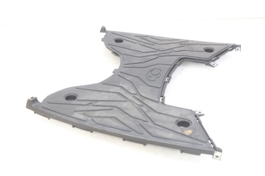 photo de ESTRIBO KYMCO AGILITY 16+ 4T 50 (2018 - 2023) - Detalles de los puntos de fijación