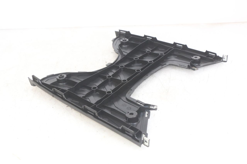 photo de ESTRIBO KYMCO AGILITY 16+ 4T 50 (2018 - 2023) - Primer plano técnico