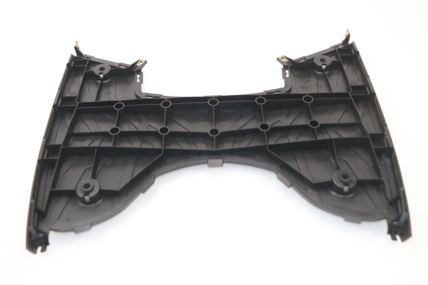 photo de TAPA REPOSAPIES KYMCO AGILITY CITY 16P 125 (2015 - 2021) - Primer plano técnico