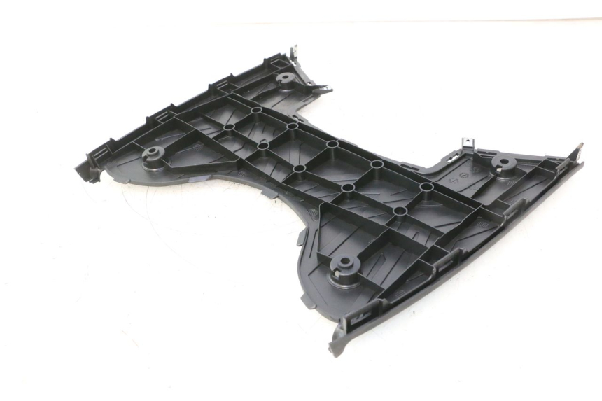 photo de TAPA REPOSAPIES KYMCO AGILITY CITY 16P 125 (2015 - 2024) - Recambio usado revisado