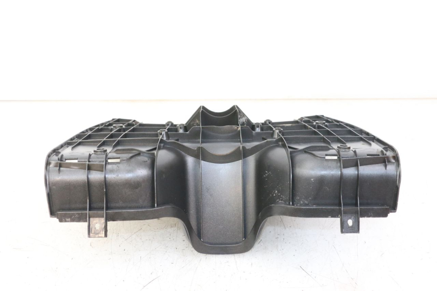 photo de TAPA REPOSAPIES APRILIA SR MOTARD 50 (2012 - 2018) - Estado de la superficie y material