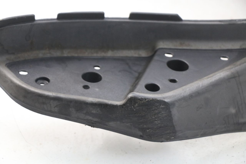 photo de TAPA REPOSAPIES APRILIA ATLANTIC 125 (2003 - 2009) - Zoom estado de uso