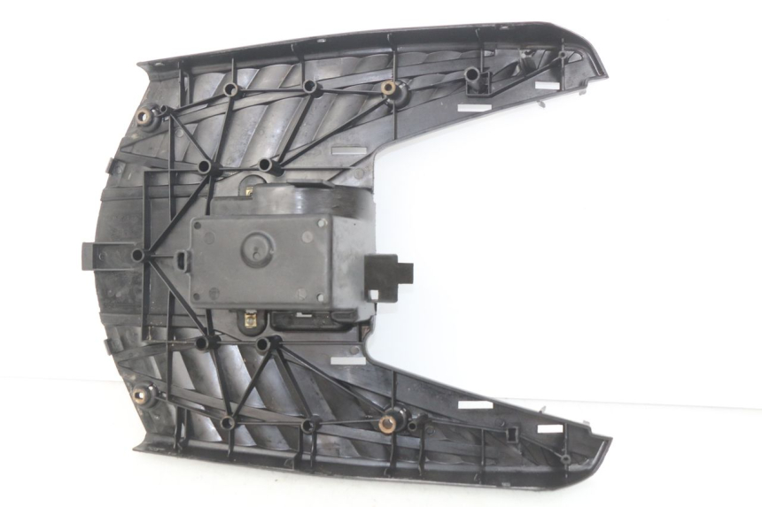 photo de TAPA REPOSAPIES MBK BOOSTER NEXT GENERATION 50 (2004 - 2007) - Otra perspectiva