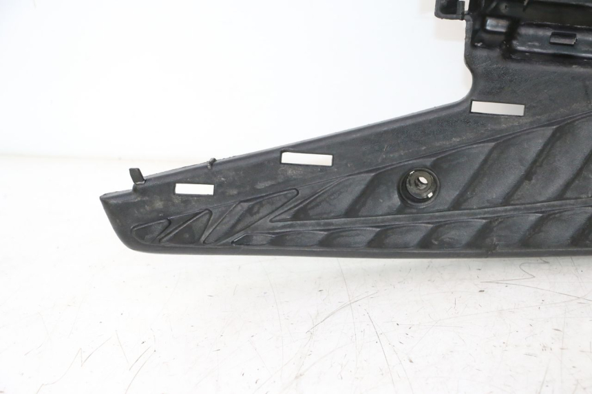 photo de TAPA REPOSAPIES MBK BOOSTER ROCKET 50 (1995 - 1998) - Recambio usado revisado