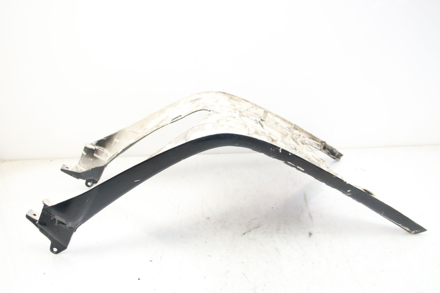 photo de ESTRIBO MBK BOOSTER SPIRIT 50 (1999 - 2003) - Primer plano técnico