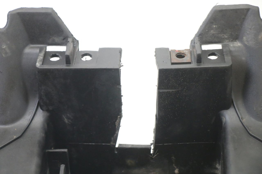 photo de TAPA REPOSAPIES MBK BOOSTER SPIRIT NAKED 50 (2004 - 2017) - Otra perspectiva