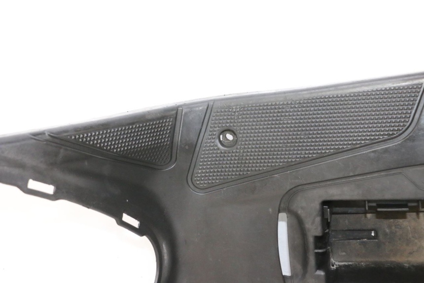 photo de TAPA REPOSAPIES MBK BOOSTER SPIRIT NAKED 50 (2004 - 2017) - Zoom estado de uso