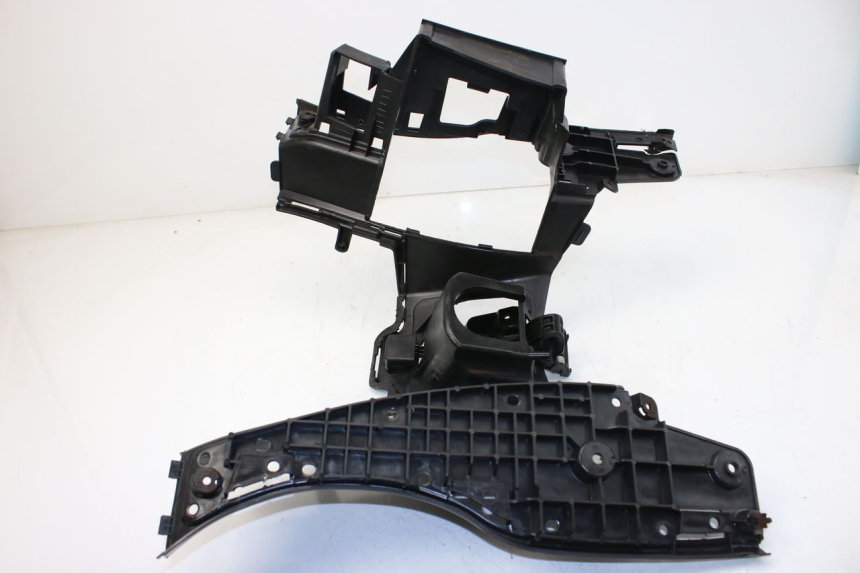 photo de ESTRIBO SUZUKI BURGMAN 125 (2007 - 2014) - Primer plano técnico