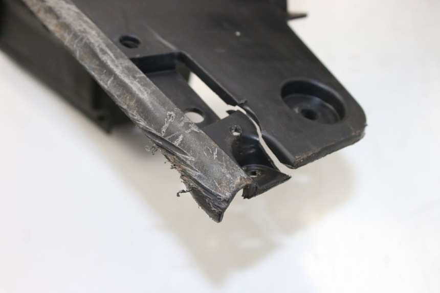 photo de ESTRIBO SUZUKI BURGMAN 125 (2007 - 2014) - Vista general del producto