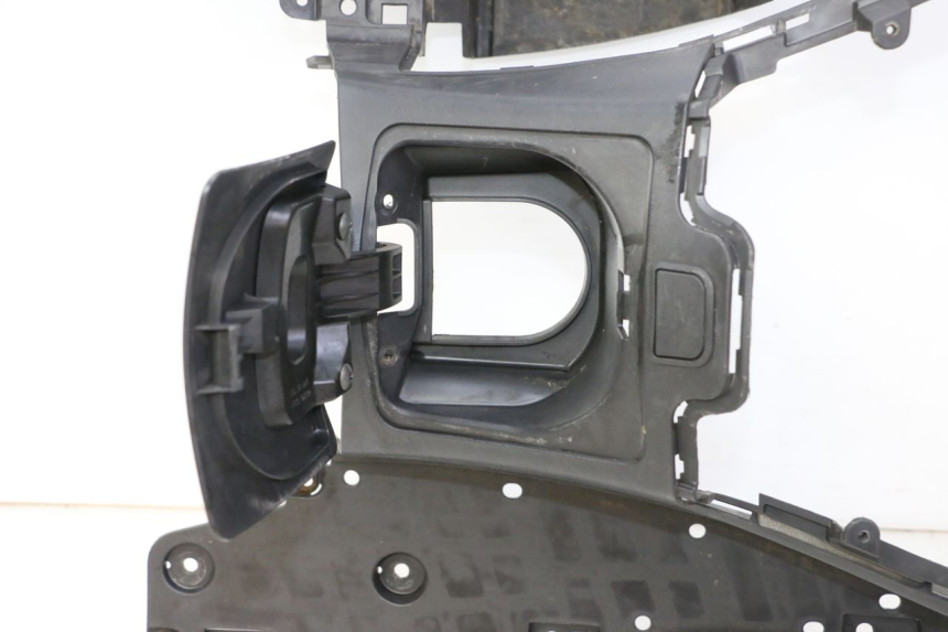 photo de ESTRIBO SUZUKI BURGMAN 125 (2007 - 2014) - Estado de la superficie y material