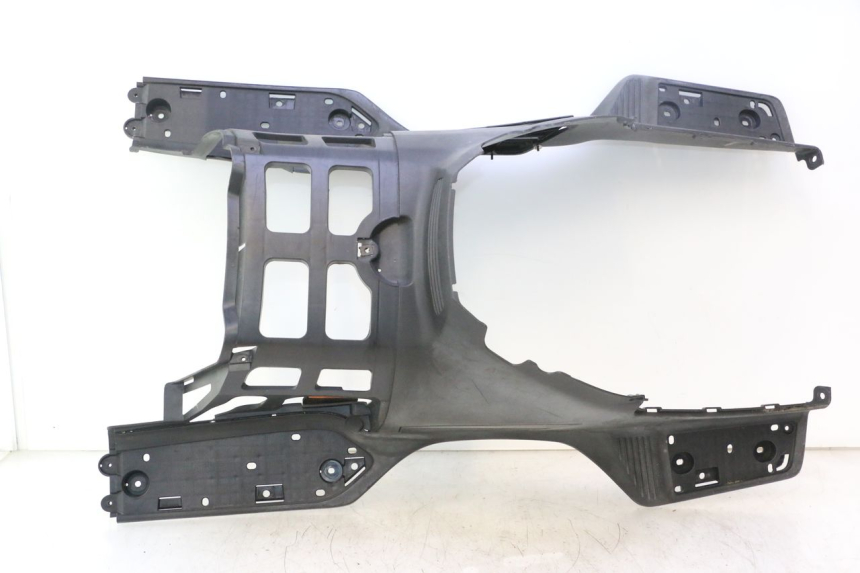 photo de TAPA REPOSAPIES SUZUKI BURGMAN EXECUTIVE ABS 650 (2006 - 2012) - Vista principal