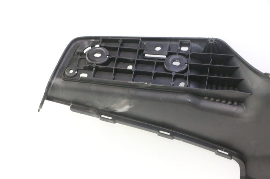 photo de TAPA REPOSAPIES SUZUKI BURGMAN EXECUTIVE ABS 650 (2006 - 2012) - Zoom calidad de ocasión