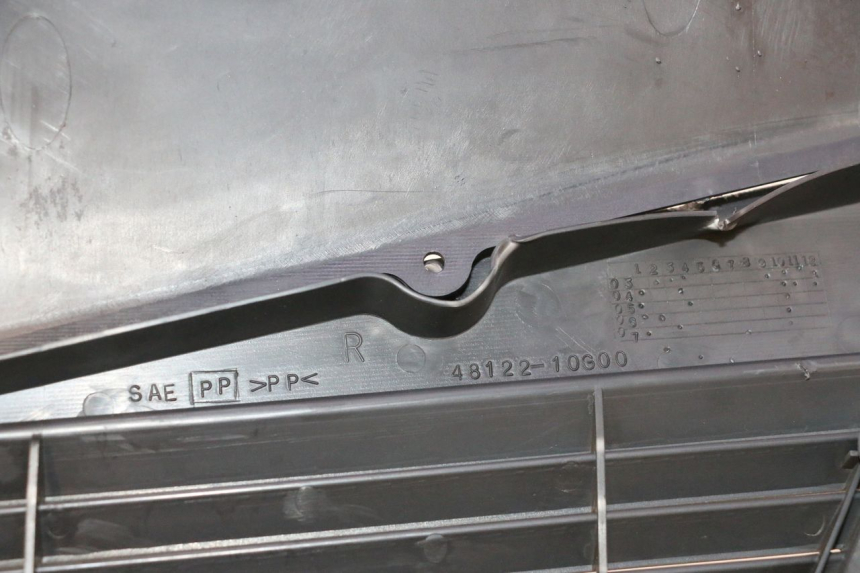 photo de TAPA REPOSAPIES SUZUKI BURGMAN EXECUTIVE ABS 650 (2006 - 2012) - Zoom estado de uso