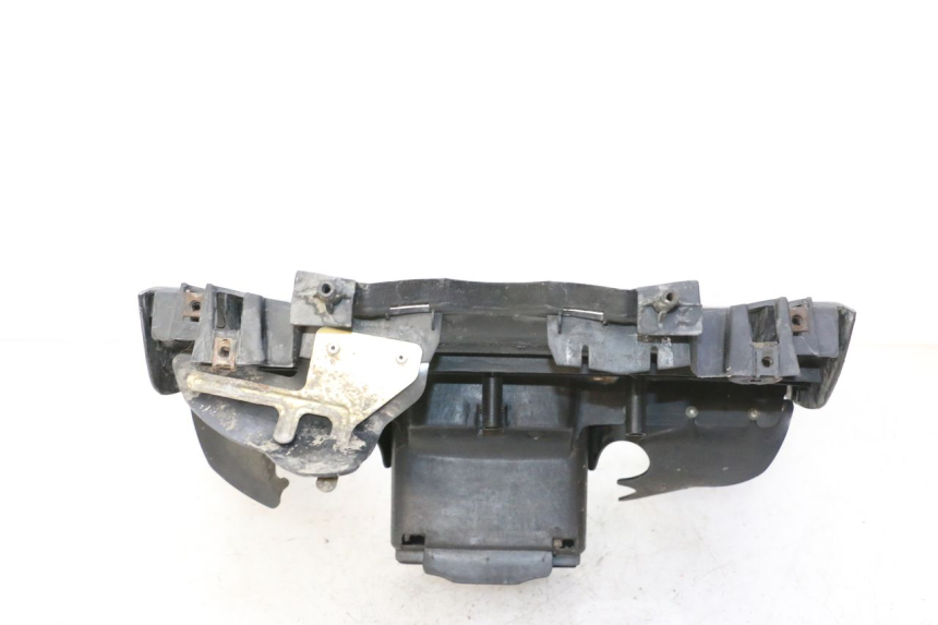 photo de TAPA REPOSAPIES YAMAHA BW'S 100 (1999 - 2002) - Foto de producto adicional