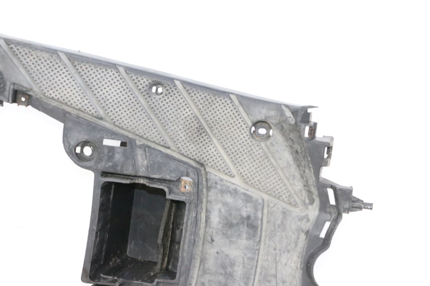 photo de TAPA REPOSAPIES YAMAHA BW'S 100 (1999 - 2002) - Inspección visual detallada