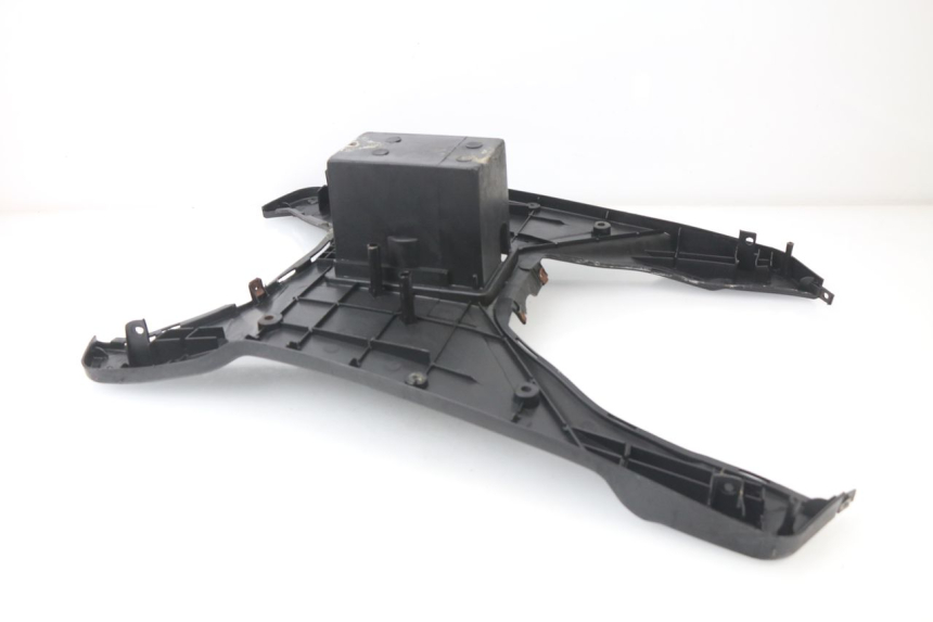 photo de TAPA REPOSAPIES REVATTO CITYONE 125 (2006 - 2007) - Zoom estado de uso