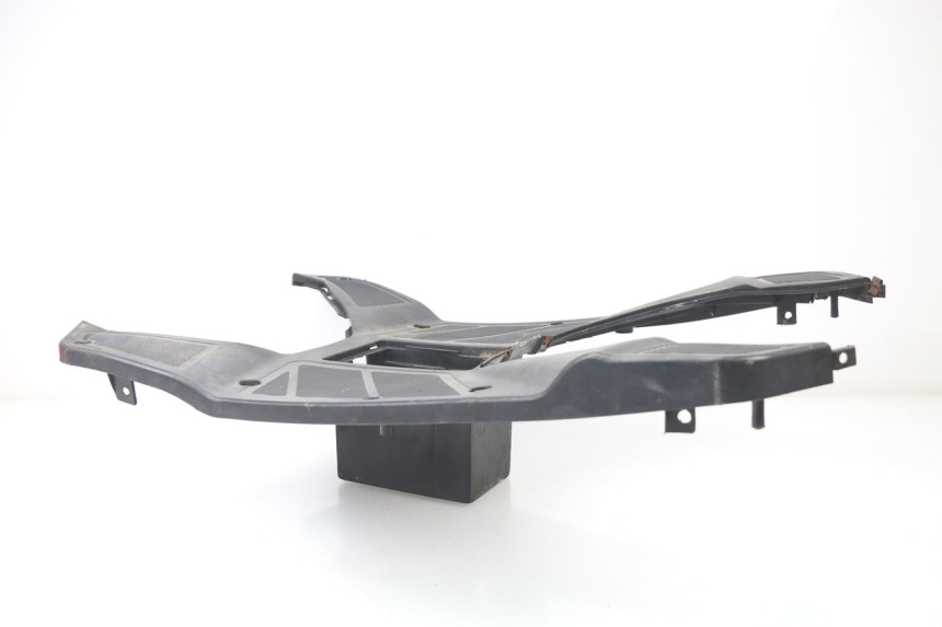 photo de TAPA REPOSAPIES REVATTO CITYONE 125 (2006 - 2007) - Primer plano técnico