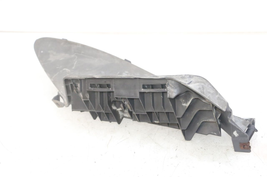 photo de PATA DE APOYO DERECHA SUZUKI BURGMAN 125 (2007 - 2014) - Otra perspectiva