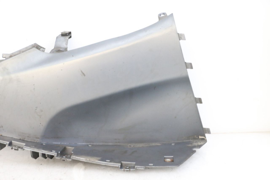 photo de PATA DE APOYO DERECHA BMW C1 125 (2000 - 2003) - Primer plano técnico