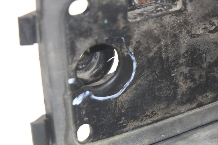 photo de PATA DE APOYO DERECHA KYMCO DINK STREET 125 (2009 - 2014) - Detalle de la pieza