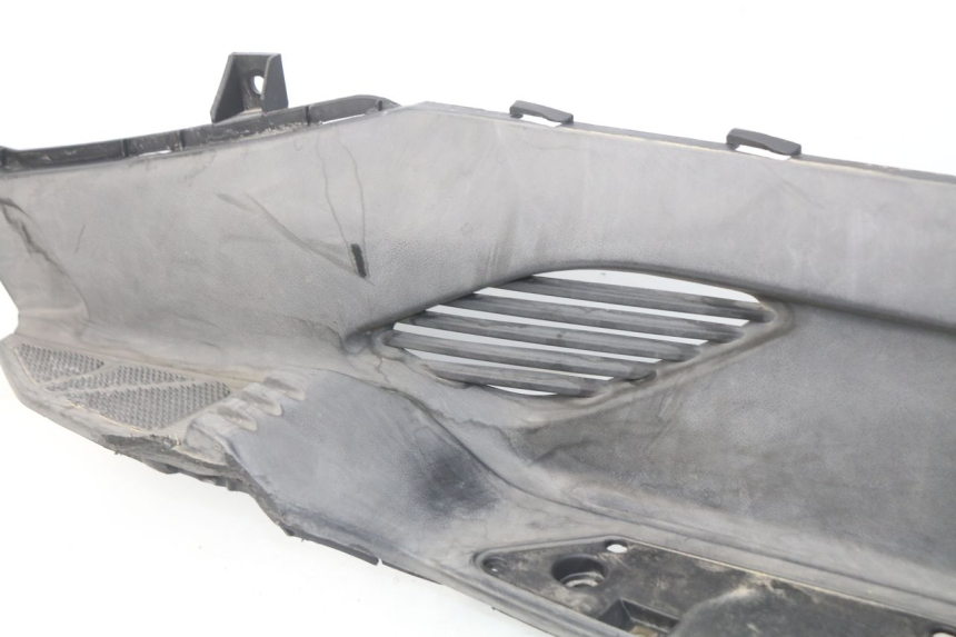 photo de PATA DE APOYO DERECHA KYMCO DINK STREET 125 (2009 - 2014) - Características distintivas