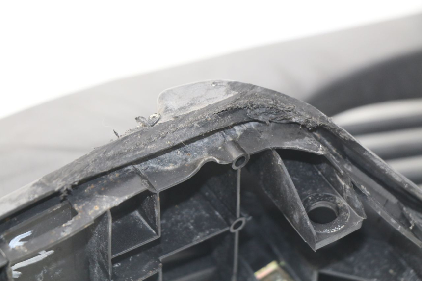 photo de PATA DE APOYO DERECHA KYMCO DINK STREET 125 (2009 - 2014) - Marcados y referencias originales