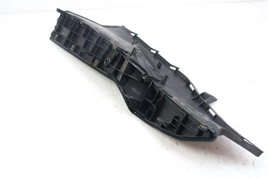 photo de PATA DE APOYO DERECHA KYMCO DINK STREET 125 (2009 - 2014) - Detalles de los puntos de fijación