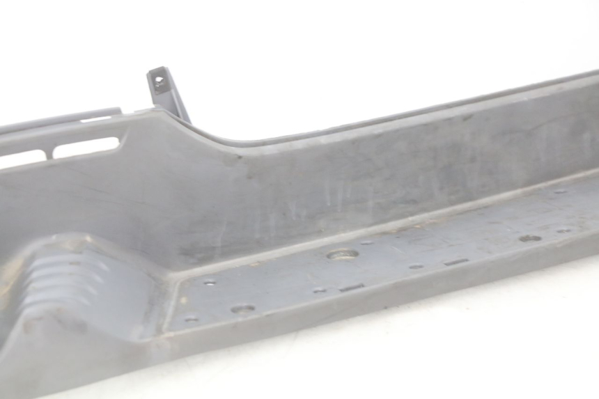 photo de PATA DE APOYO DERECHA HONDA FES PANTHEON 2T 125 (1998 - 2002) - Estado de la superficie y material