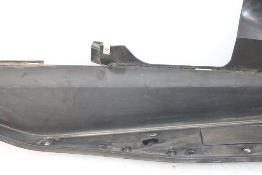 photo de TAPA REPOSAPIES DERECHA HONDA FORZA ABS 300 (2013 - 2017) - Otra vista del artículo