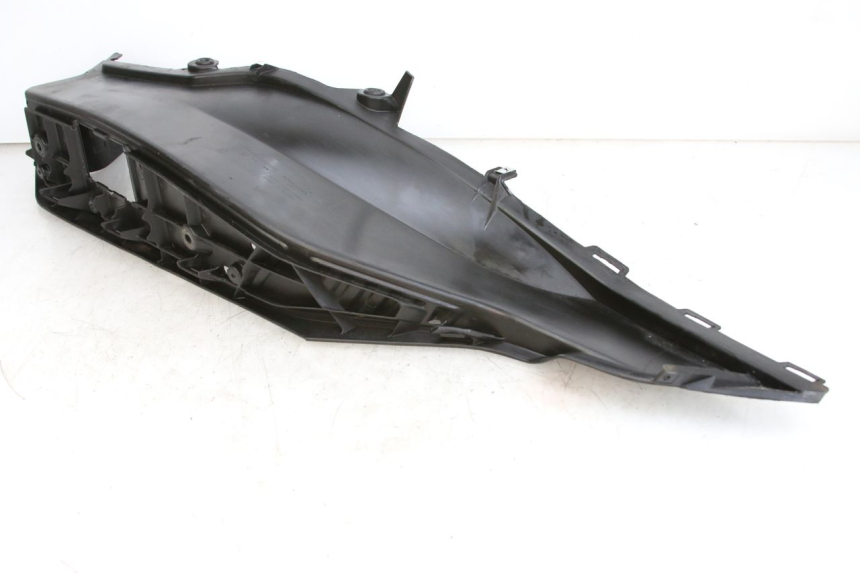 photo de TAPA REPOSAPIES DERECHA HONDA FORZA 125 (2015 - 2016) - Detalle de la pieza