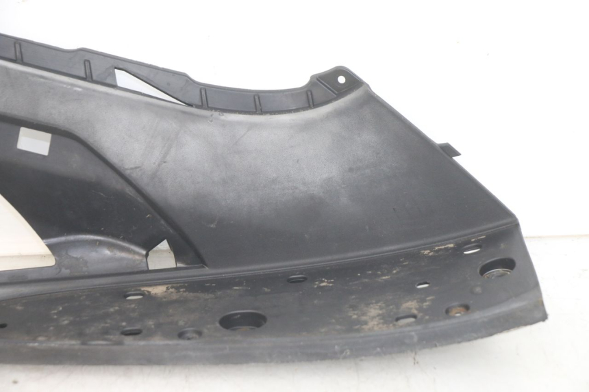 photo de TAPA REPOSAPIES DERECHA PEUGEOT GEOPOLIS RS 125 (2007 - 2009) - Vista general del producto