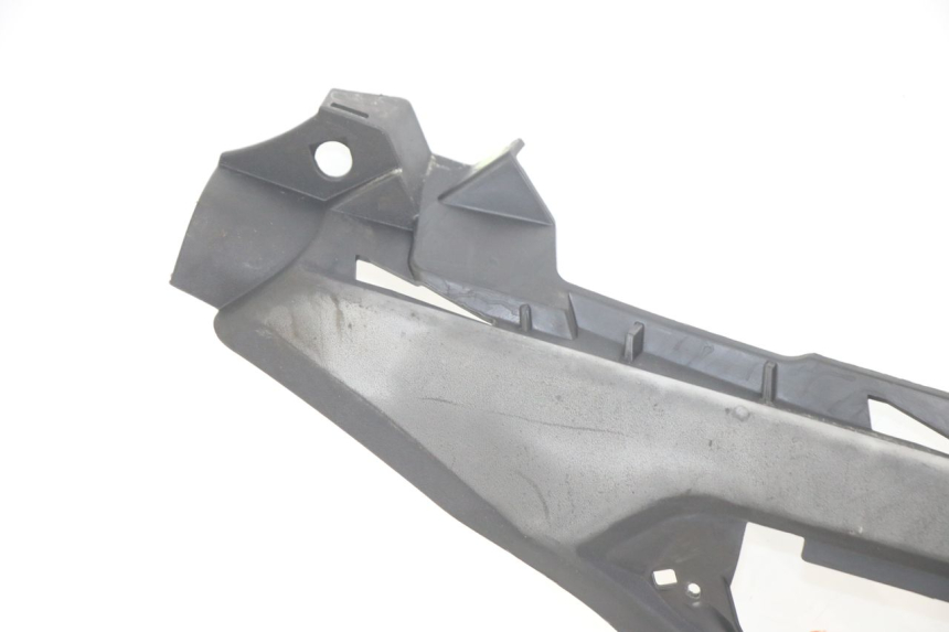 photo de TAPA REPOSAPIES DERECHA PEUGEOT GEOPOLIS RS 125 (2007 - 2009) - Estado de la superficie y material