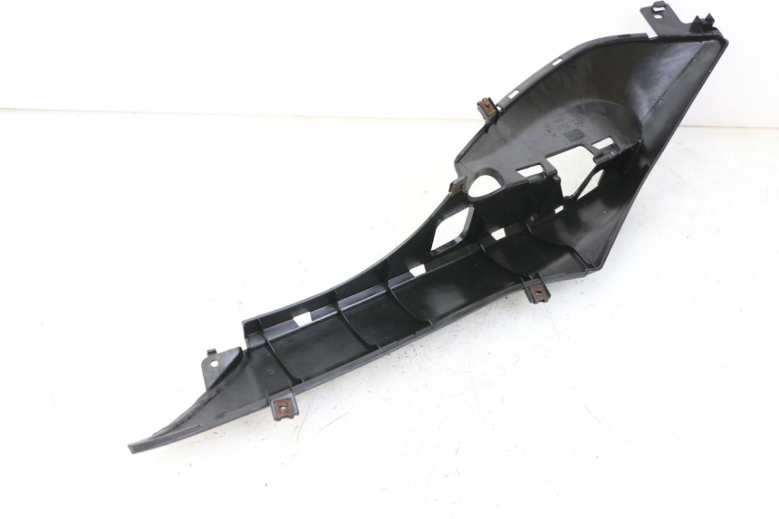 photo de TAPA REPOSAPIES DERECHA MBK OVETTO ONE 2T 50 (2013 - 2017) - Otra perspectiva