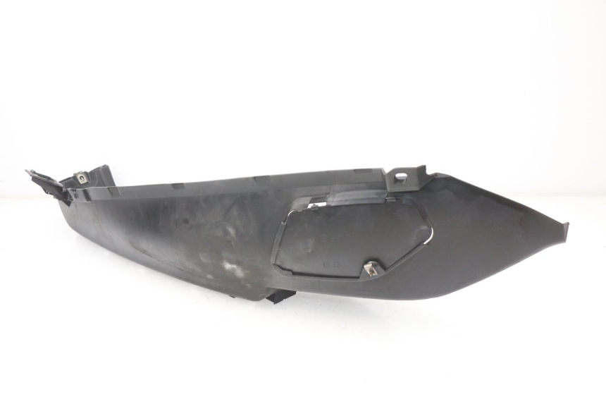 photo de PATA DE APOYO DERECHA PIAGGIO MP3 LT 400 (2007 - 2012) - Primer plano técnico