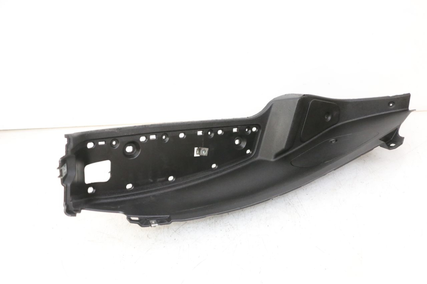 photo de PATA DE APOYO DERECHA PIAGGIO MP3 LT 400 (2007 - 2012) - Primer plano técnico