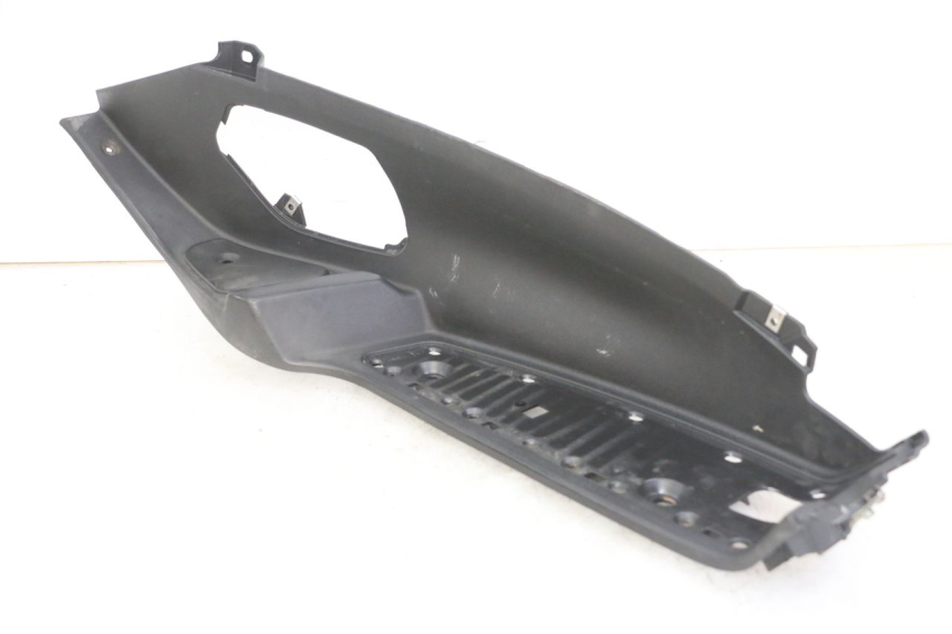 photo de TAPA REPOSAPIES DERECHA PIAGGIO MP3 LT 300 (2010 - 2016) - Vista principal