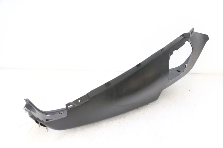 photo de PATA DE APOYO DERECHA PIAGGIO MP3 LT 400 (2007 - 2012) - Estado de la superficie y material