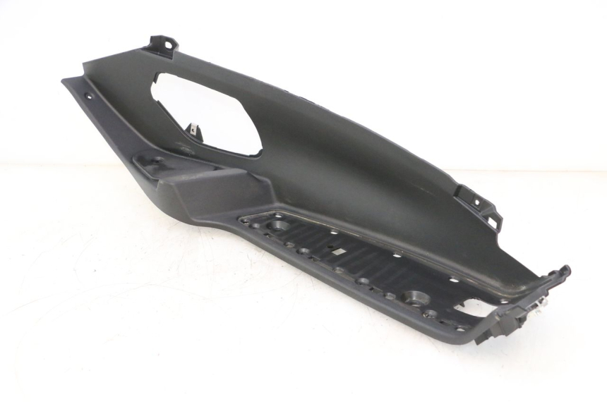 photo de PATA DE APOYO DERECHA PIAGGIO MP3 LT 400 (2007 - 2012) - Recambio usado revisado
