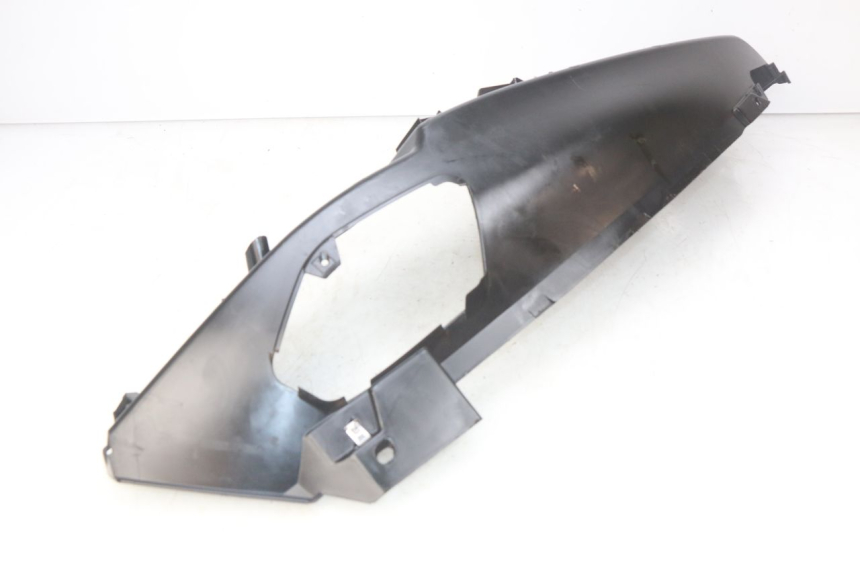 photo de PATA DE APOYO DERECHA PIAGGIO MP3 500 (2014 - 2017) - Primer plano técnico