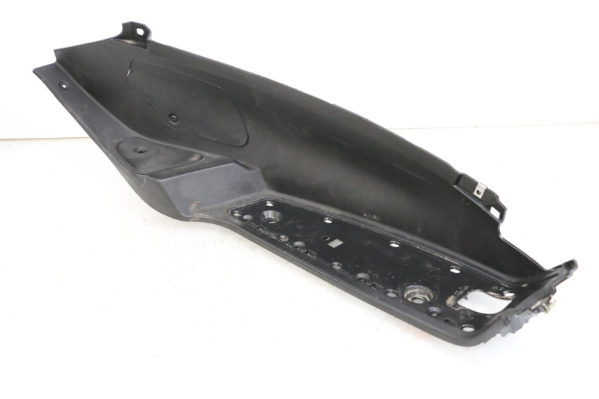 photo de TAPA REPOSAPIES DERECHA PIAGGIO MP3 500 (2011 - 2015) - Otra perspectiva