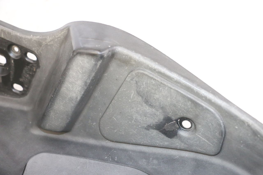 photo de TAPA REPOSAPIES DERECHA PIAGGIO MP3 500 (2011 - 2015) - Detalle de la pieza
