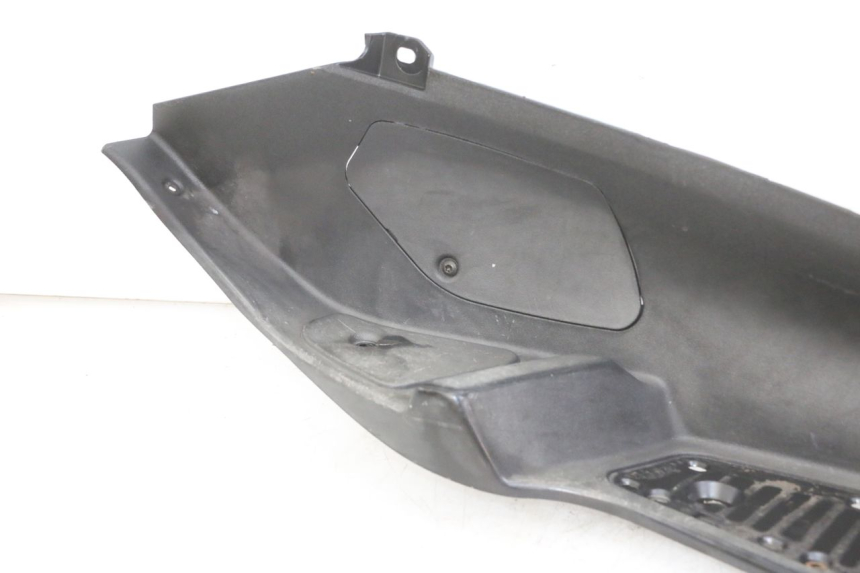 photo de TAPA REPOSAPIES DERECHA PIAGGIO MP3 500 (2011 - 2015) - Otra vista del artículo