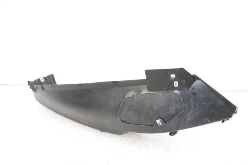 photo de PATA DE APOYO DERECHA PIAGGIO MP3 500 (2014 - 2017) - Otra perspectiva