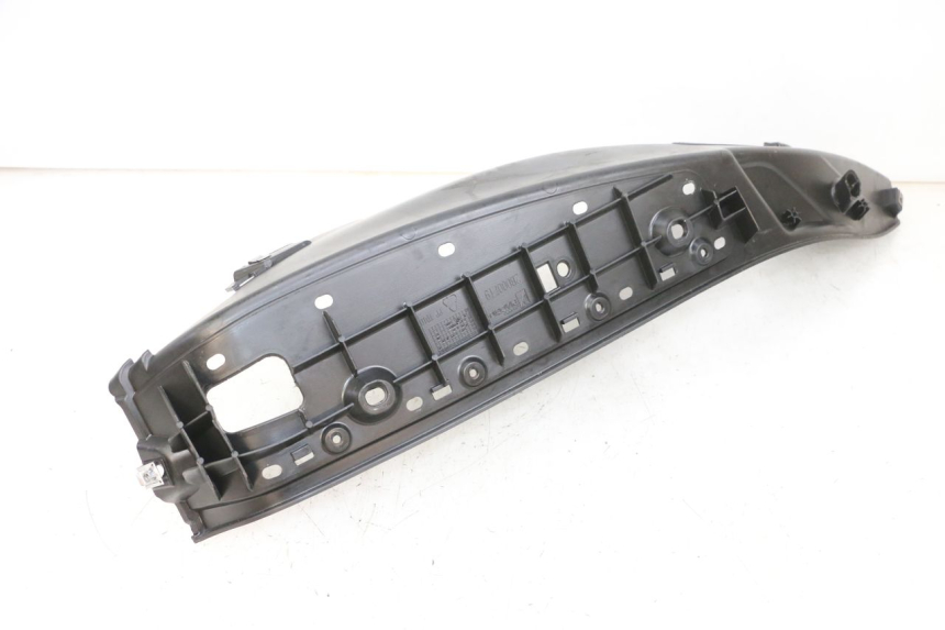 photo de TAPA REPOSAPIES DERECHA PIAGGIO MP3 500 (2016 - 2018) - Zoom estado de uso