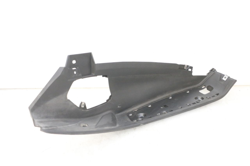 photo de TAPA REPOSAPIES DERECHA PIAGGIO MP3 500 (2016 - 2018) - Vista general del producto